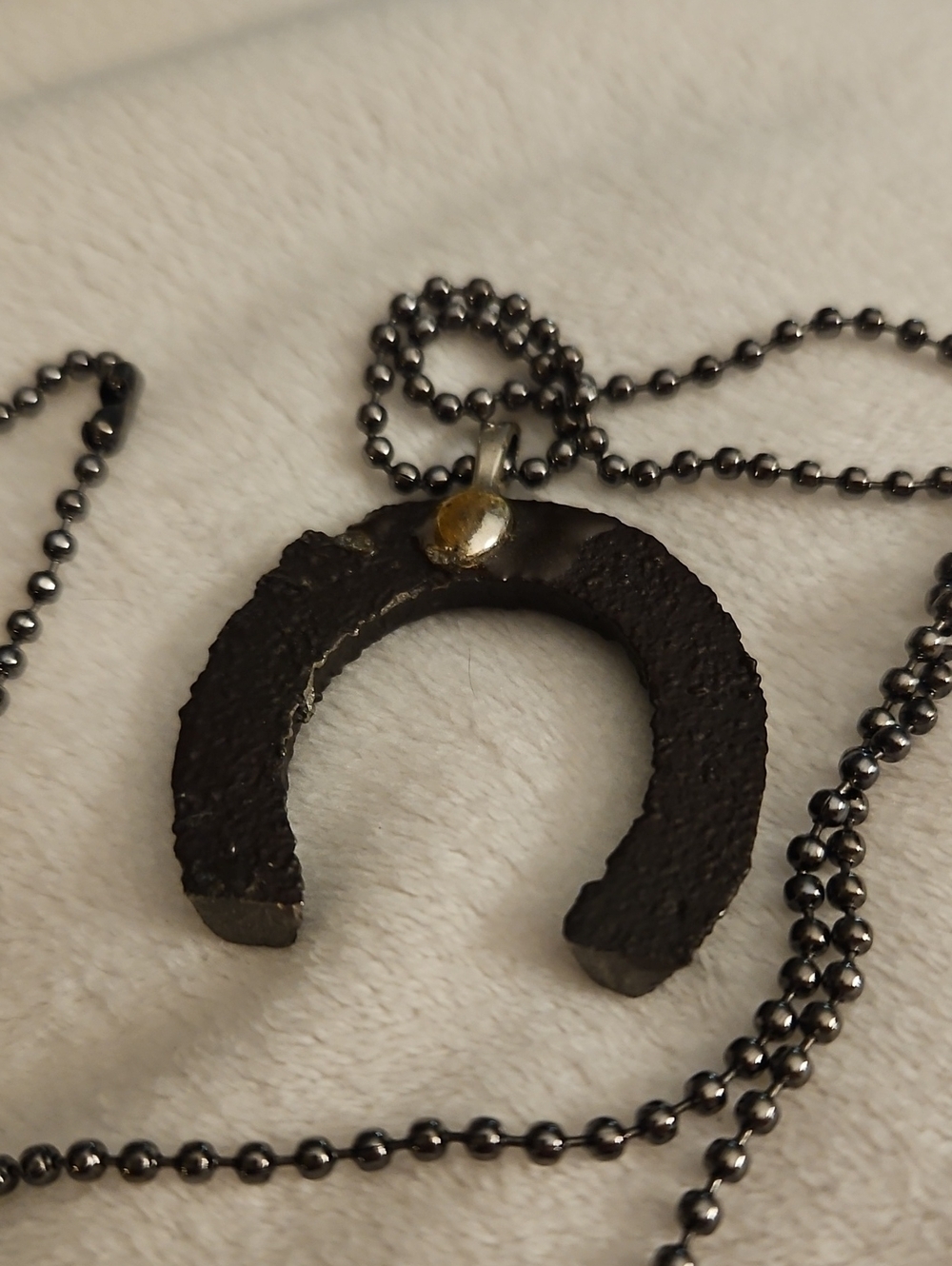 HANDMADE Unisex Rustic Pewter Horseshoe Gunmetal Ball Beaded Chain Necklace - Picture 4 of 5